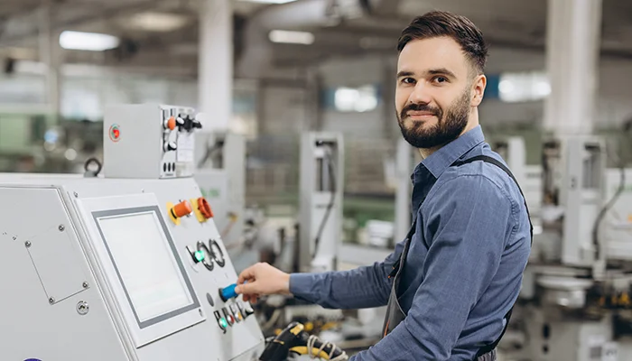 CNC-Maschienenbediener